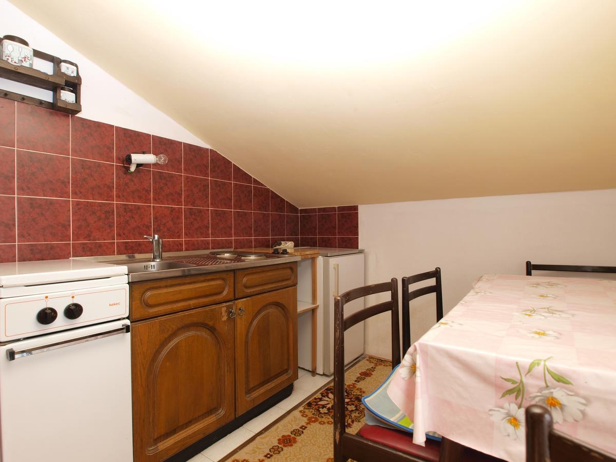 Apartments Slavica 382 Pula Buitenkant foto