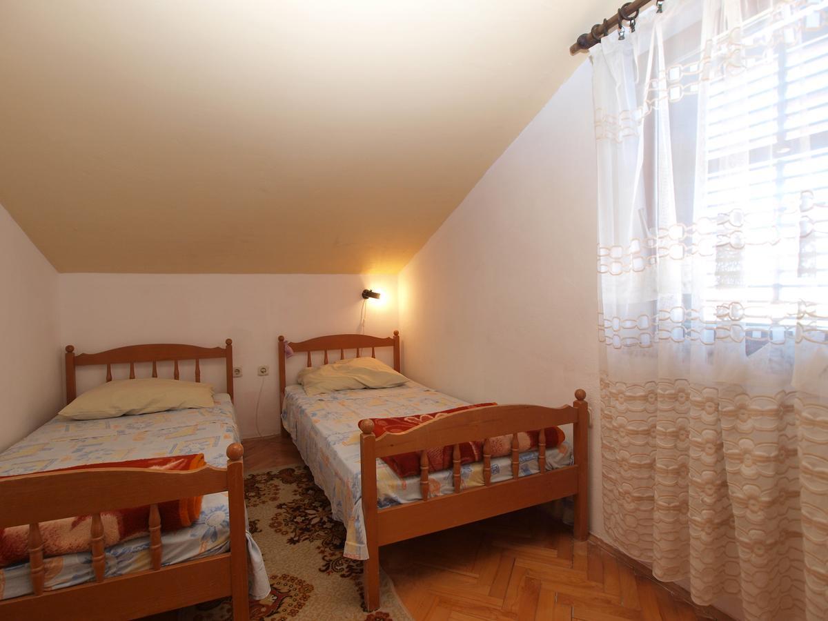 Apartments Slavica 382 Pula Buitenkant foto